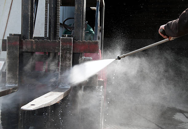 Best Warehouse Cleaning  in Bastrop, TX